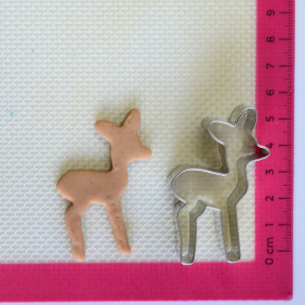 Mini Reindeer Cookie Cutter With Dough Cutout