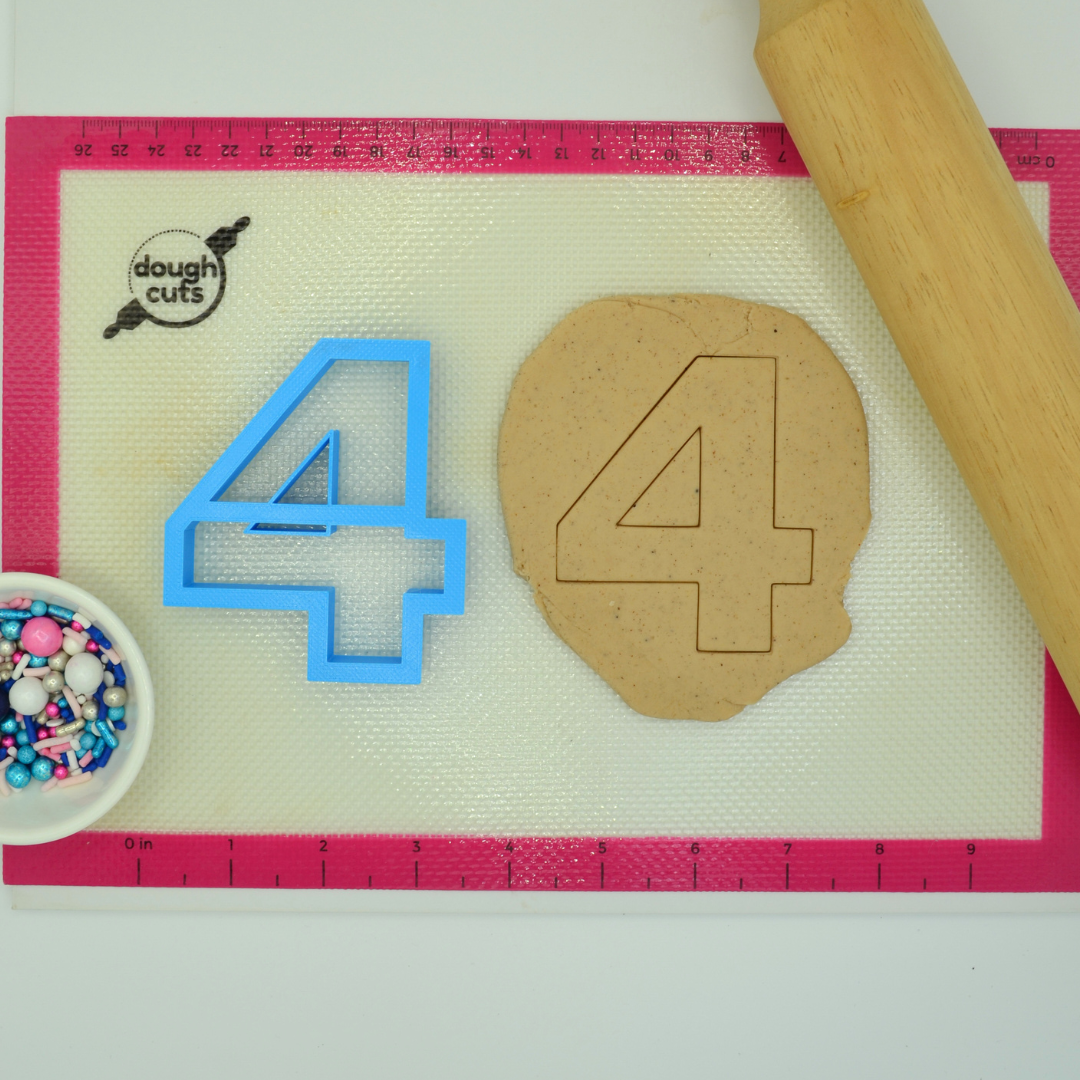 Number 4 8cm Cookie Cutter